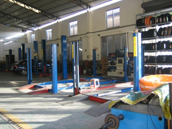 唐山精工汽修美容裝具學(xué)校開(kāi)設(shè)哪些專業(yè)？