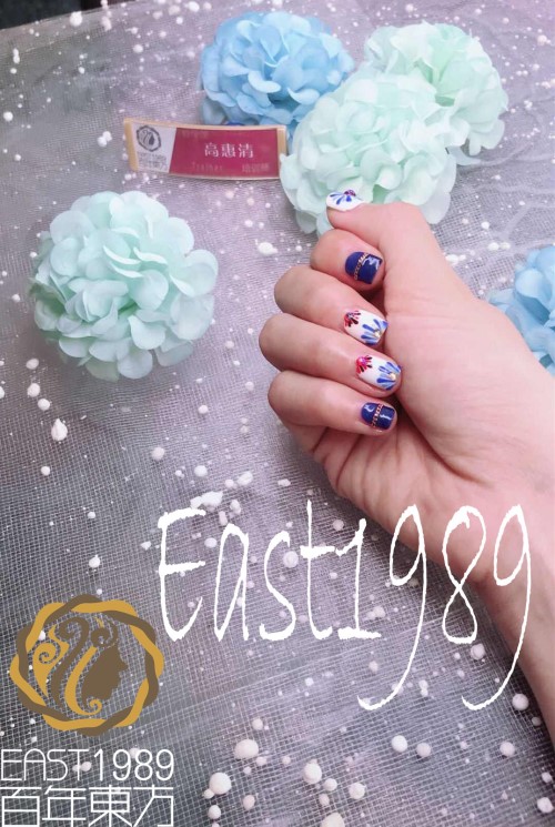  青花美甲怎么做？保定東方技工學(xué)校教你巧做美甲！