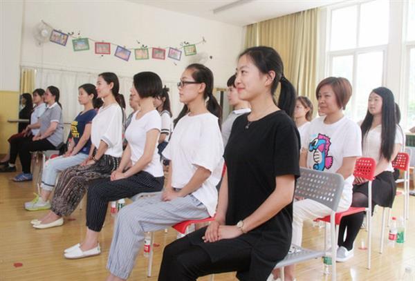 濰坊幼師學(xué)校哪個好？