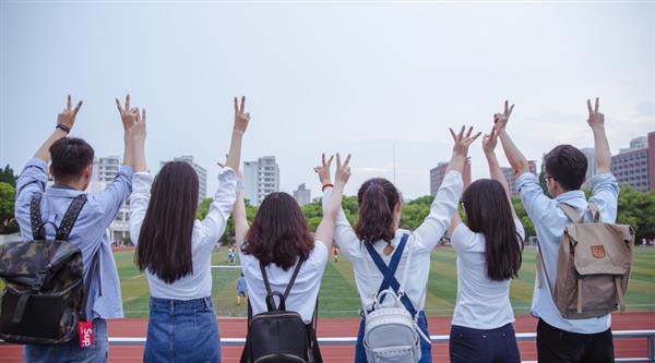 德州乘務(wù)學(xué)校為你解析空乘專(zhuān)業(yè)前景！