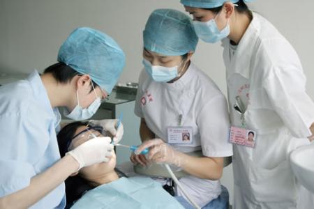 石家莊學(xué)口腔專業(yè)哪個學(xué)校好？