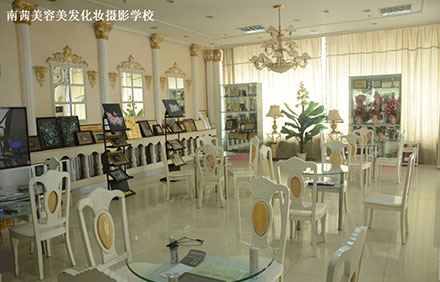 青島哪里可以學(xué)習(xí)美容美發(fā)專業(yè)？