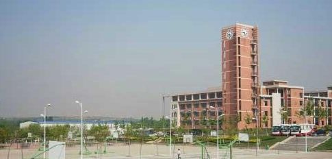 與同類院校相比，泰安技師學(xué)院都有哪些優(yōu)勢？